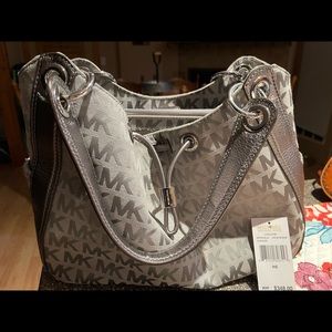 Micheal Kors Ludlow satchel shoulder bag. Slate/silver monogram.